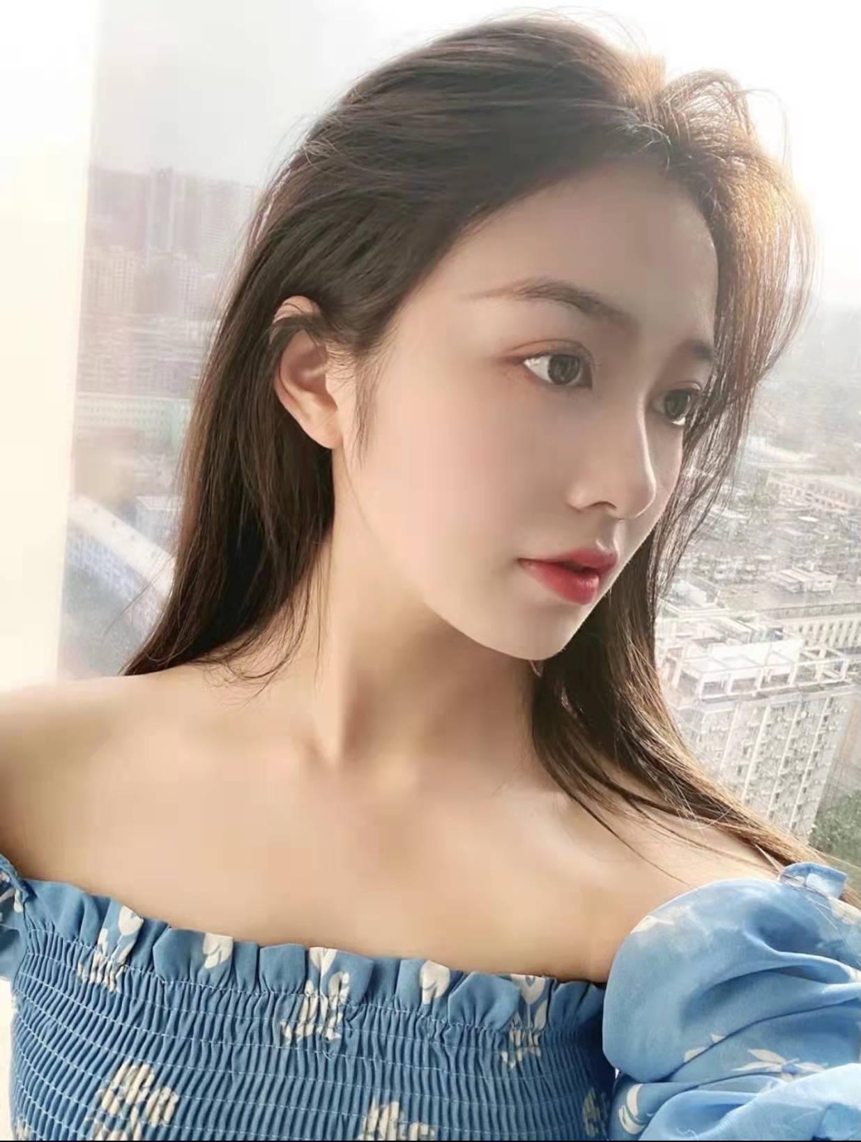 昆明北站年轻学生为钱下海，一夜爽记